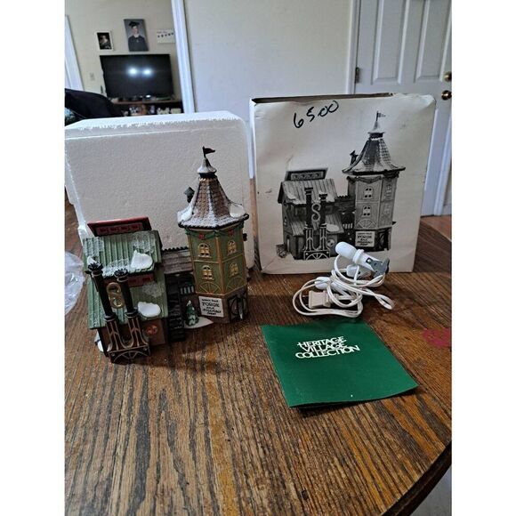 Vintage 1995 Dept 56 North Pole Elfin Forge & Assembly Shop Christmas Building
